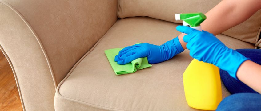 Как почистить диван с тканевой обивкой в домашних условиях?